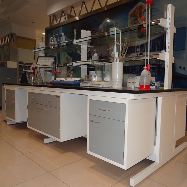 laboratory wash station Pakistan